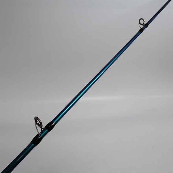 ２２サーフランダー４０５ＤＸ